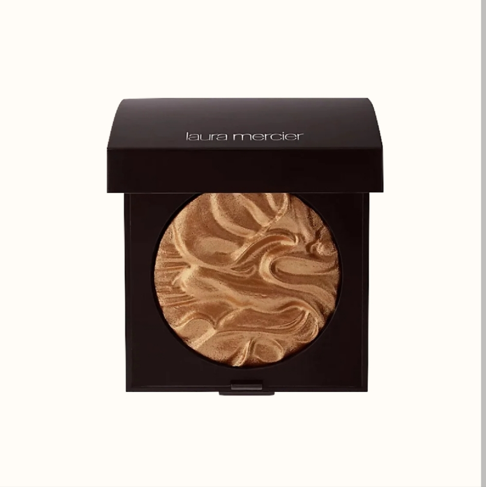 NWT Laura Mercier Illuminating Powder
